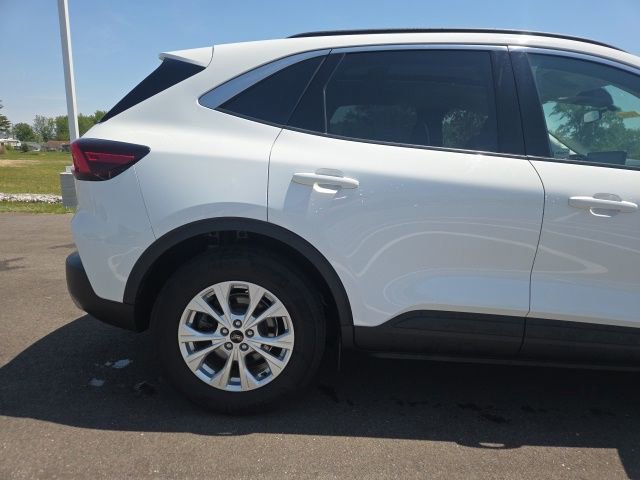 Certified 2023 Ford Escape Active w/ Tech Pack #1 FWD image 7