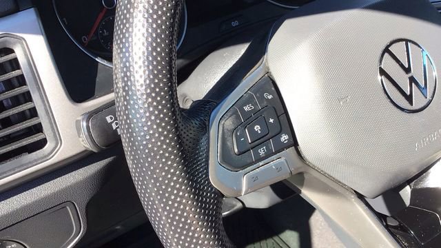 Used 2020 Volkswagen Atlas Cross Sport SE image 20