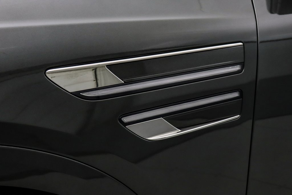 Used 2024 Genesis GV80 2.5T image 11