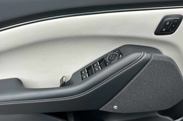Certified 2023 Ford Mustang Mach-E Premium AWD/4WD image 11