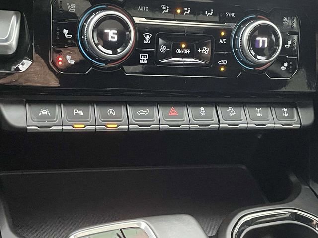 Used 2023 GMC Sierra 1500 AT4X image 28