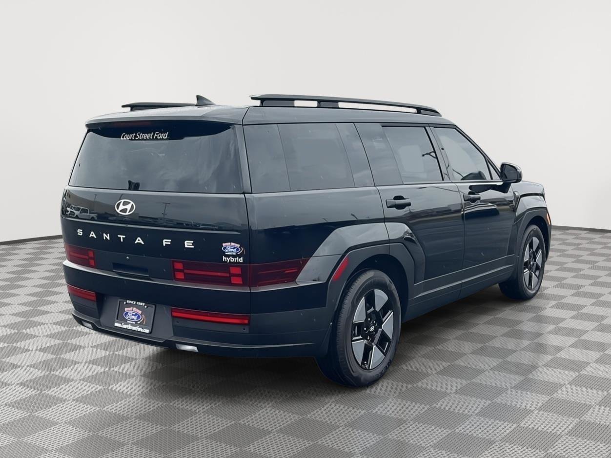 Used 2025 Hyundai Santa Fe SEL image 5