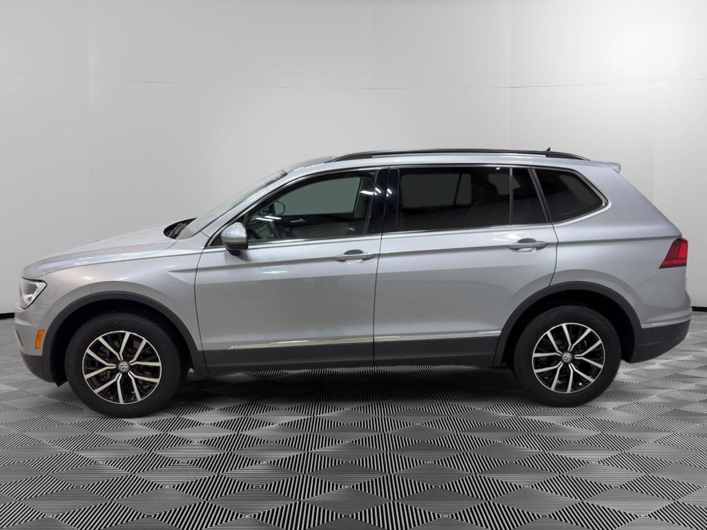 Used 2021 Volkswagen Tiguan SE AWD/4WD image 3