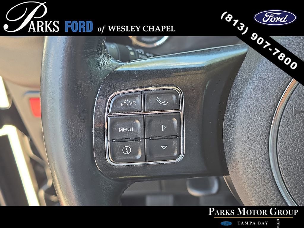 Used 2017 Jeep Wrangler Unlimited Rubicon AWD/4WD image 27