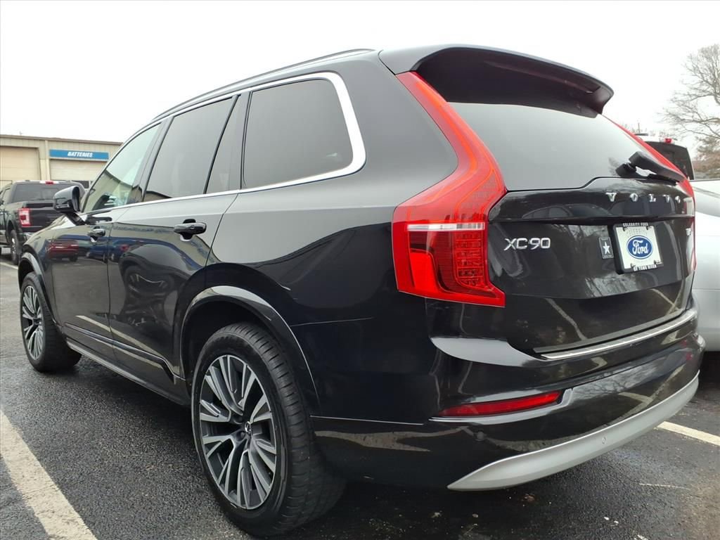 Used 2022 Volvo XC90 T5 Momentum w/ Climate Package image 5