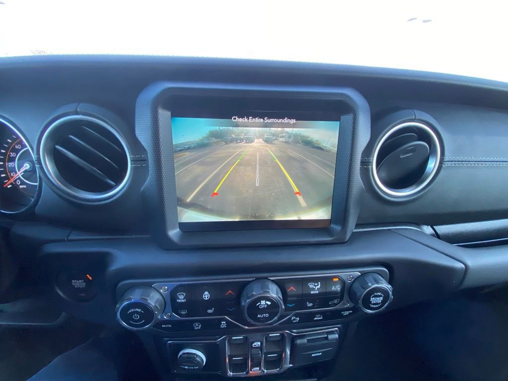 Used 2021 Jeep Wrangler Unlimited Sahara w/ Uconnect 4C Nav & Sound Group image 16