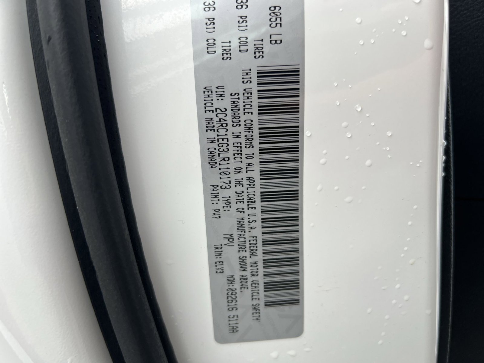 Used 2020 Chrysler Pacifica Touring-L FWD image 38