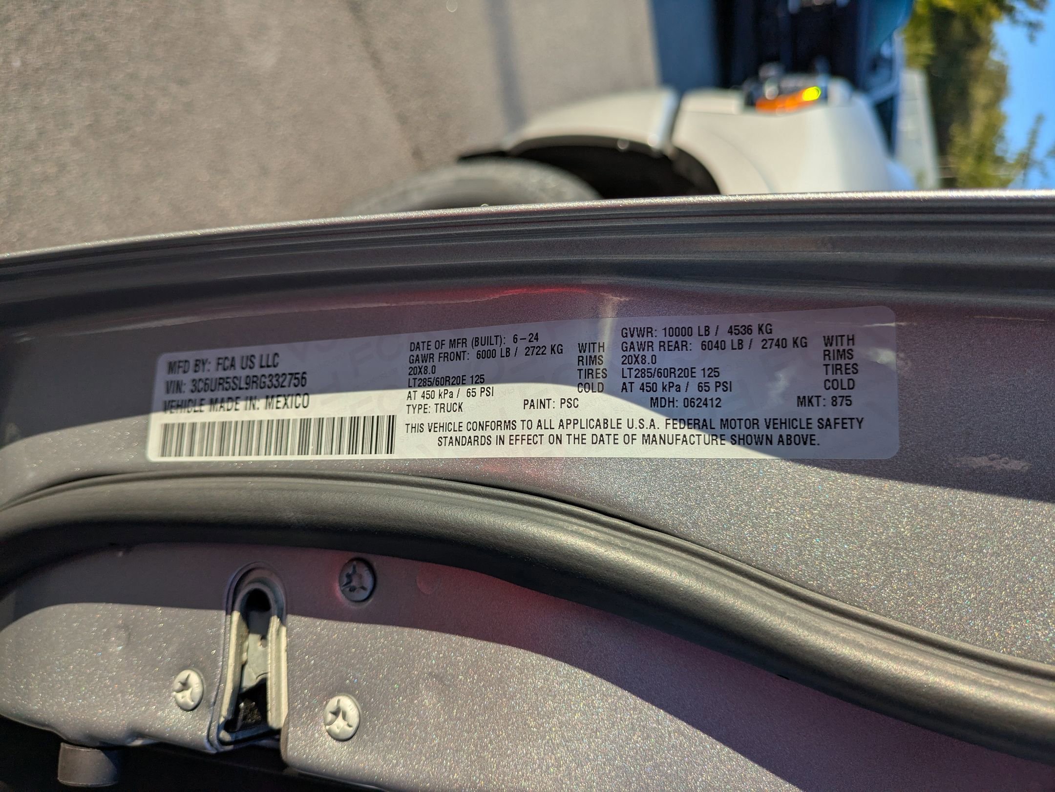 Used 2024 RAM 2500 Limited image 48