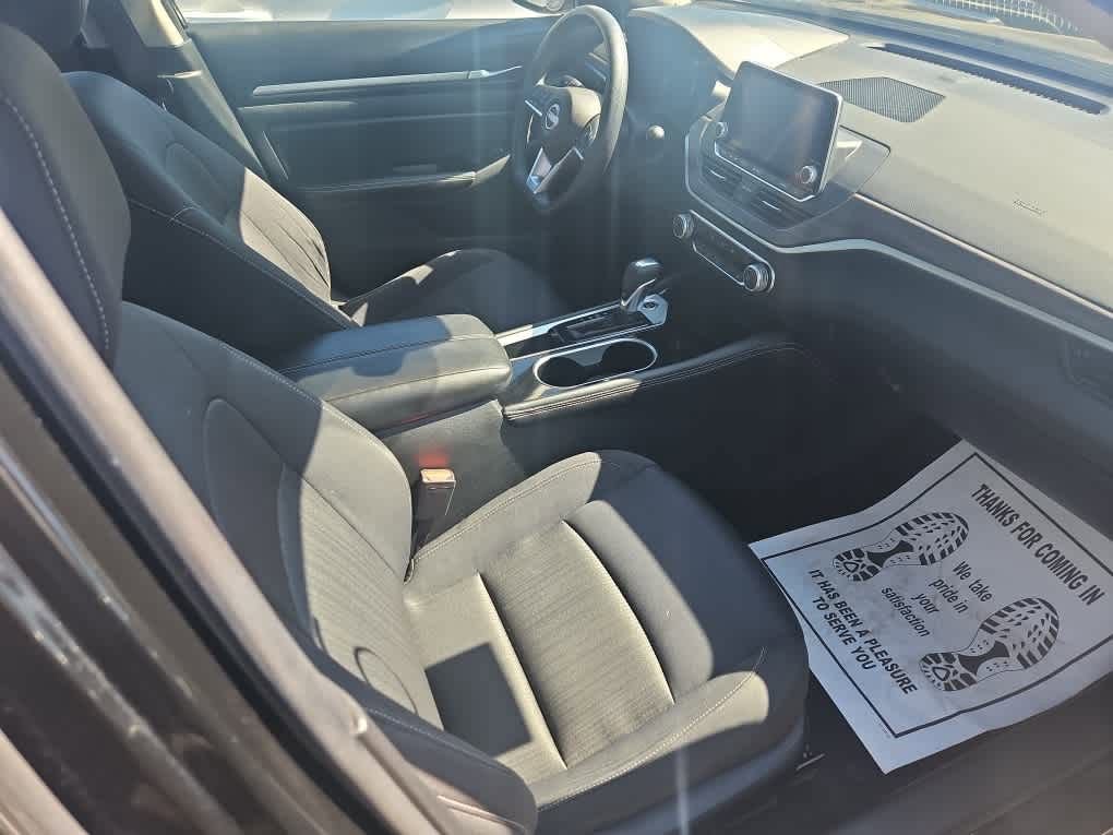 Used 2023 Nissan Altima 2.5 SV FWD image 13