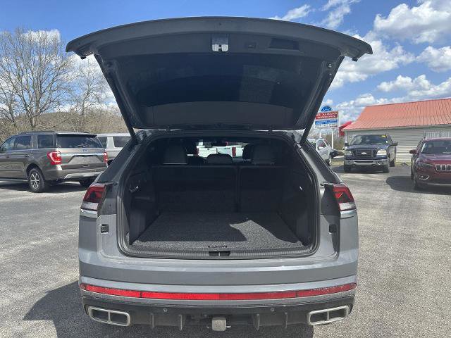 Used 2025 Volkswagen Atlas Cross Sport SEL Premium R-Line AWD/4WD image 11