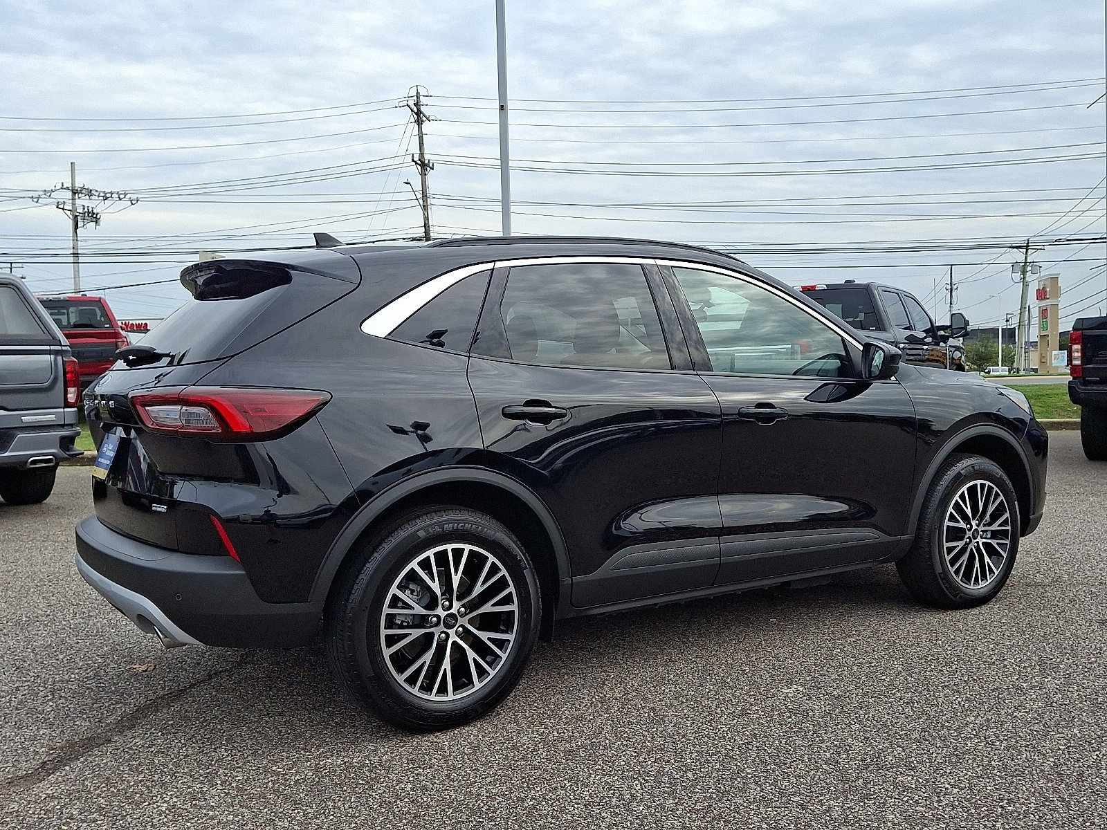 Certified 2024 Ford Escape SE image 8