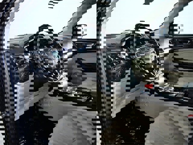 Certified 2019 Ford Edge Titanium w/ Equipment Group 301A image 16