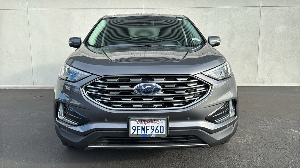 Certified 2022 Ford Edge Titanium w/ Class II Trailer Tow Package image 6