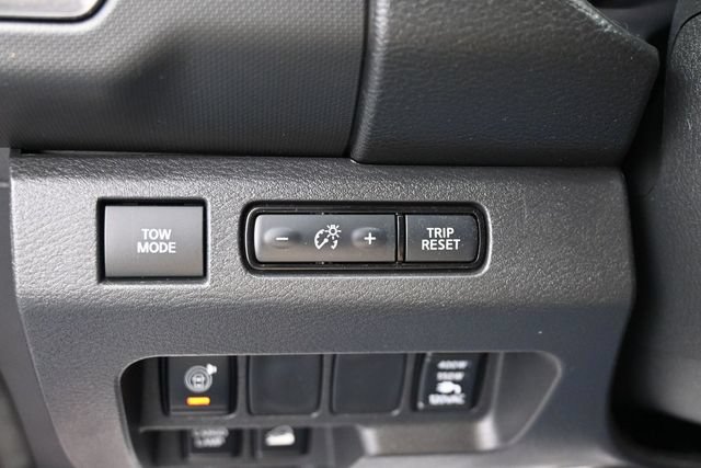 Used 2023 Nissan Frontier PRO-4X w/ Pro Convenience Package AWD/4WD image 25