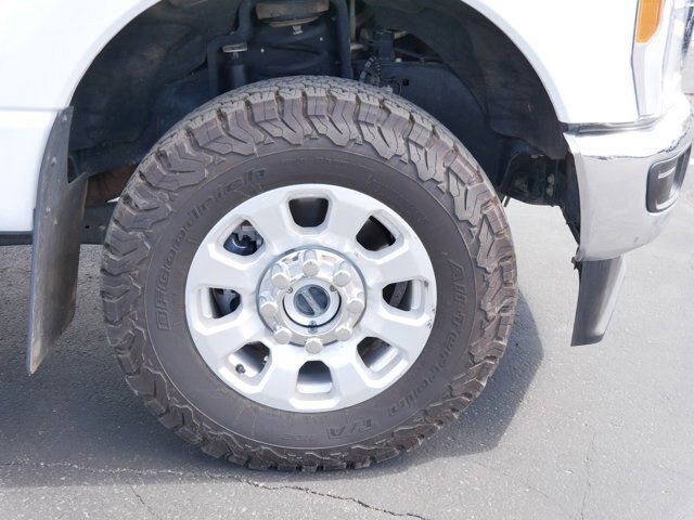 Certified 2023 Ford F250 XLT w/ FX4 Off-Road Package AWD/4WD image 6