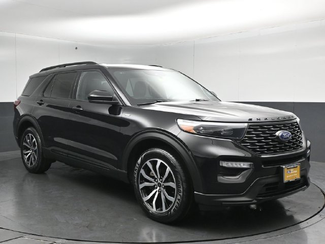 Certified 2024 Ford Explorer ST-Line w/ Class IV Trailer Tow Package