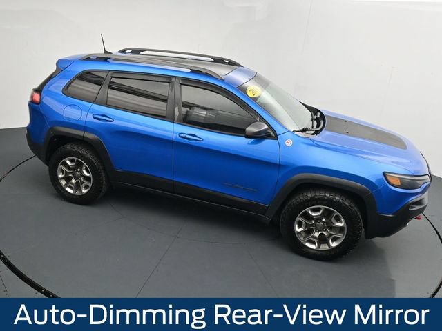 Used 2019 Jeep Cherokee Trailhawk w/ Comfort/Convenience Group AWD/4WD image 28