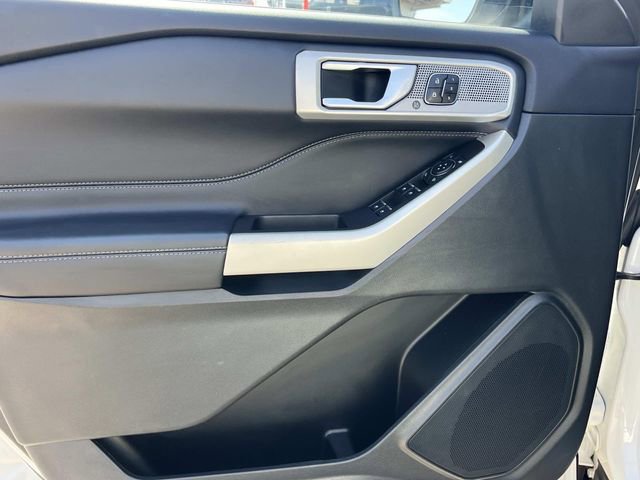 Certified 2023 Ford Explorer Limited w/ Equipment Group 301A image 25