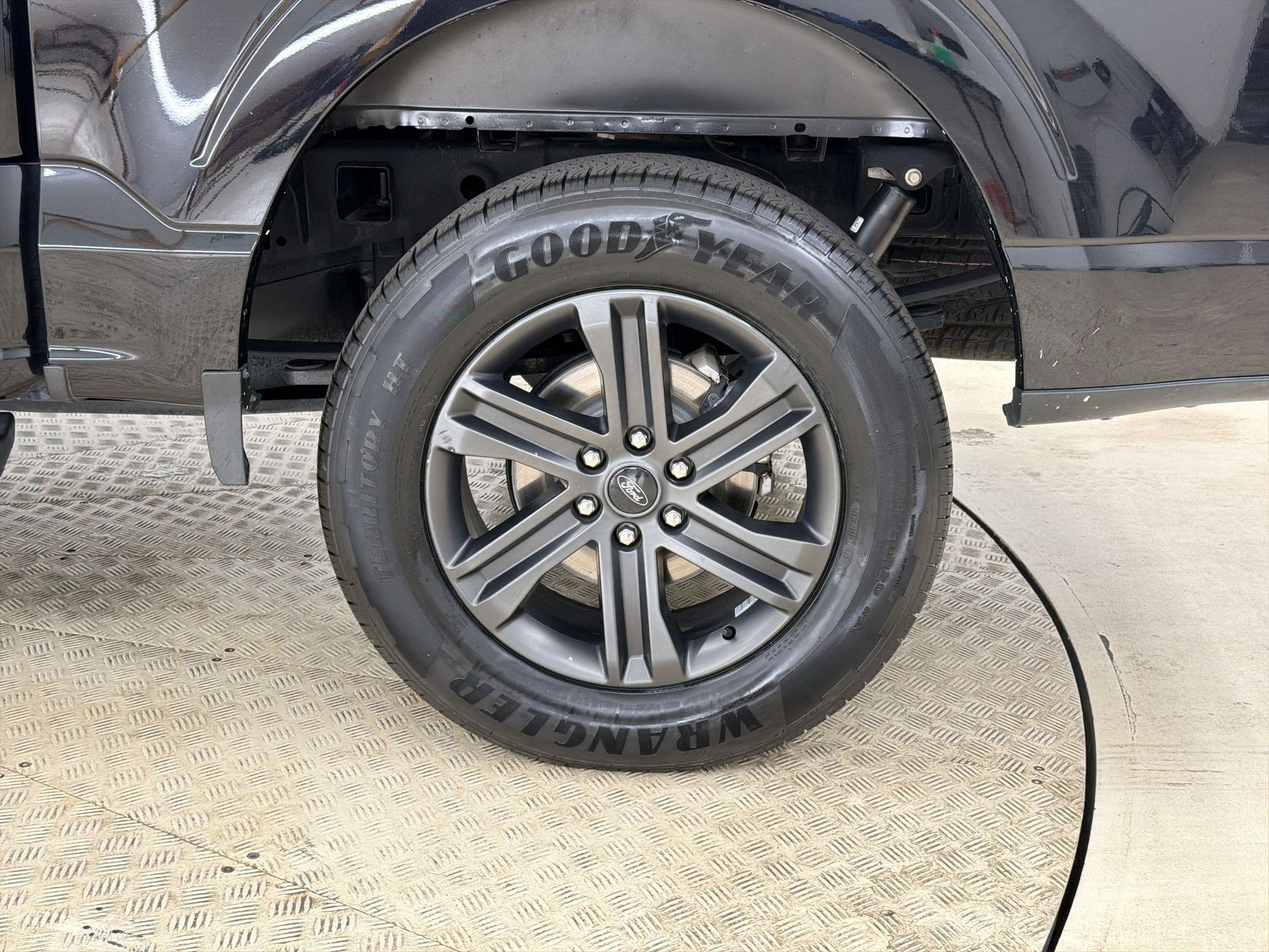 Certified 2021 Ford F150 Lariat w/ Equipment Group 502A High image 12