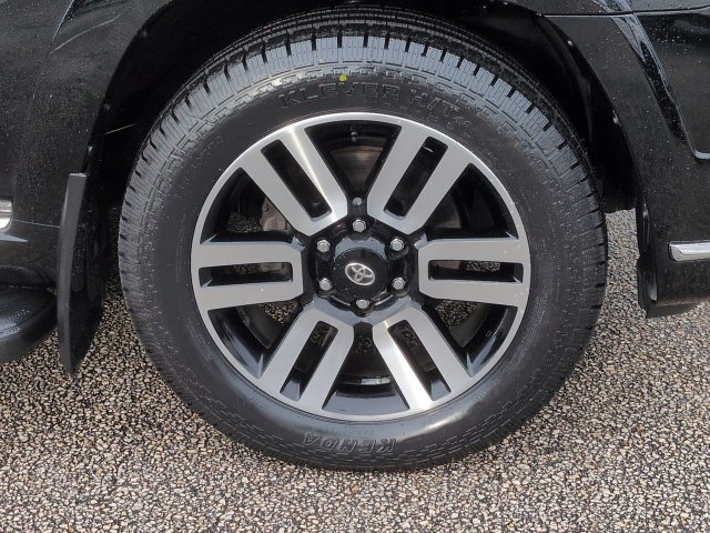 Used 2022 Toyota 4Runner Limited RWD image 11
