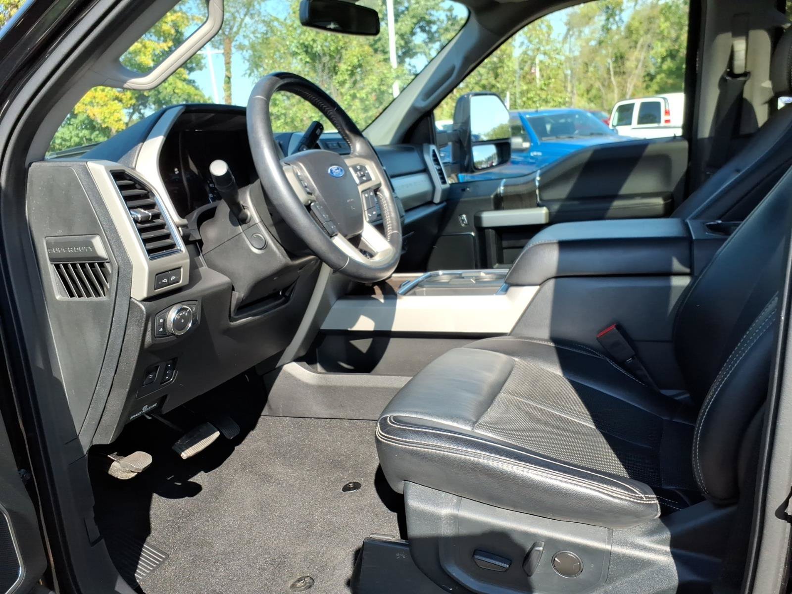 Certified 2021 Ford F350 4x4 Crew Cab Super Duty image 11