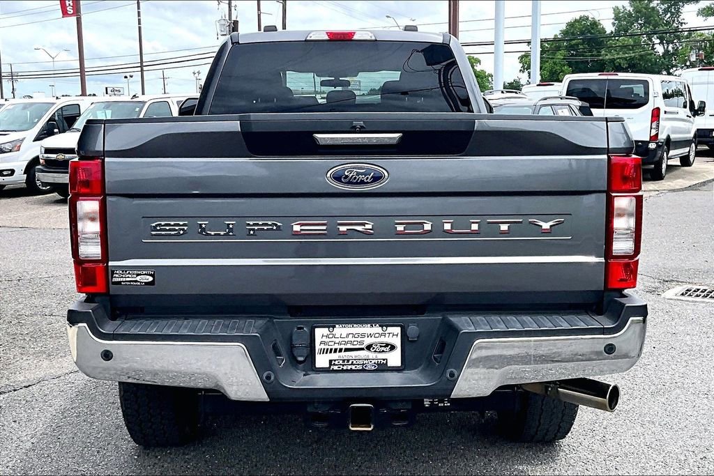 Certified 2021 Ford F350 XLT w/ XLT Premium Package AWD/4WD image 4