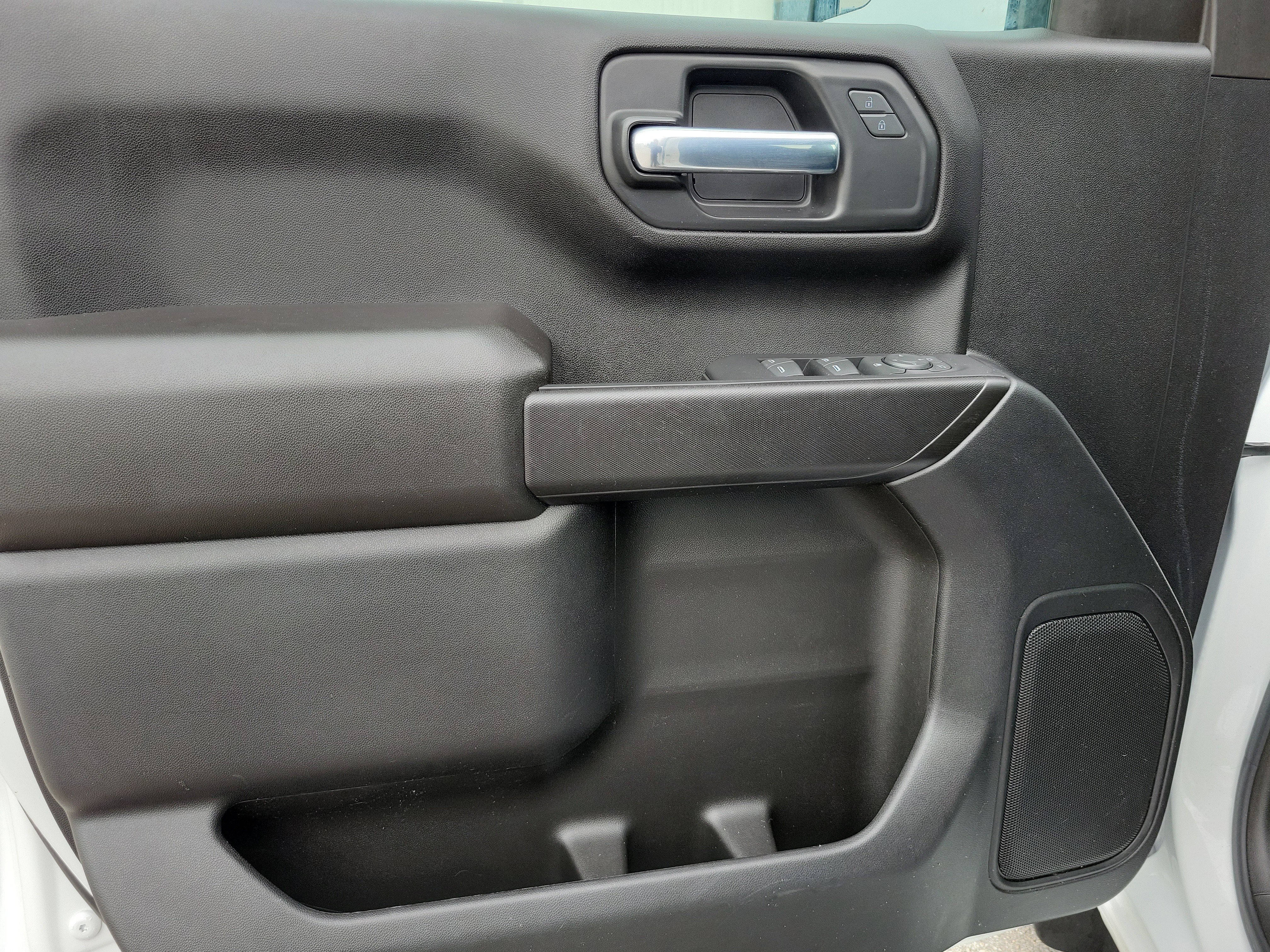 Used 2022 Chevrolet Silverado 1500 Custom RWD image 24