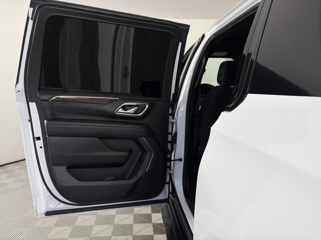 Used 2023 GMC Yukon XL SLE w/ Max Trailering Package image 12