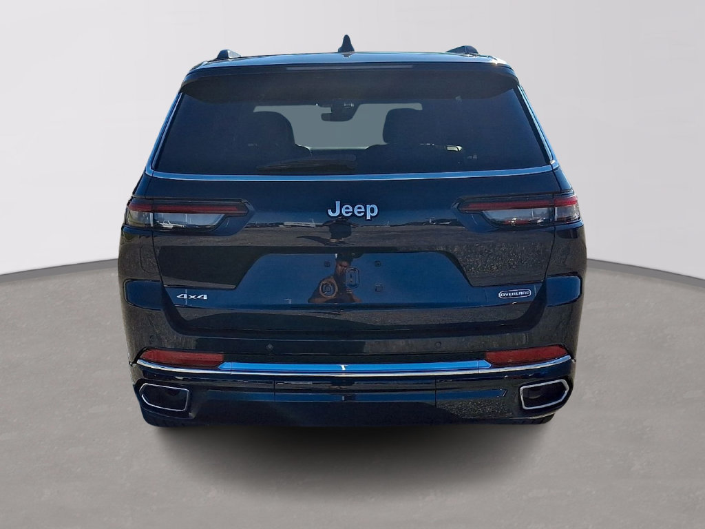 Used 2024 Jeep Grand Cherokee L Overland w/ Trailer Tow Package AWD/4WD image 5