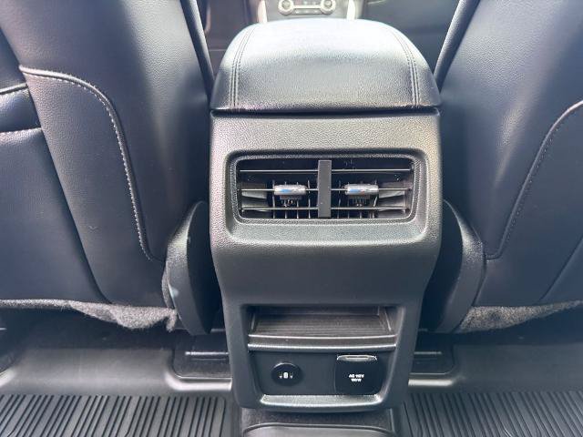 Certified 2024 Ford Edge SEL w/ Convenience Package AWD/4WD image 19