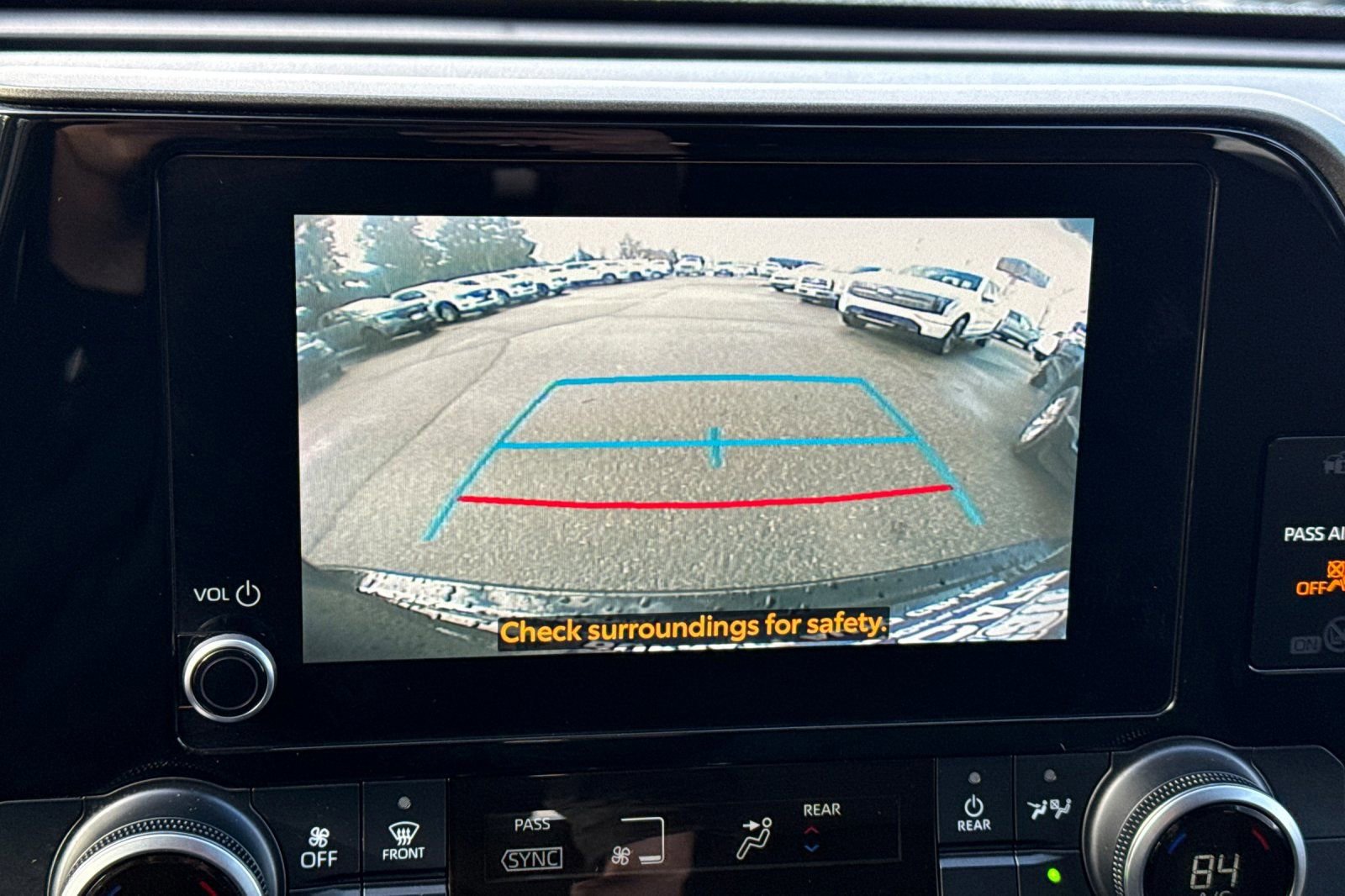 Used 2024 Toyota Highlander LE image 20