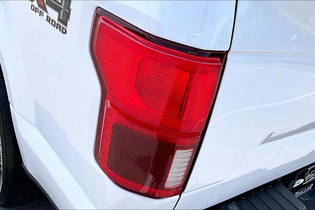 Certified 2018 Ford F150 XLT w/ Equipment Group 302A Luxury AWD/4WD image 28