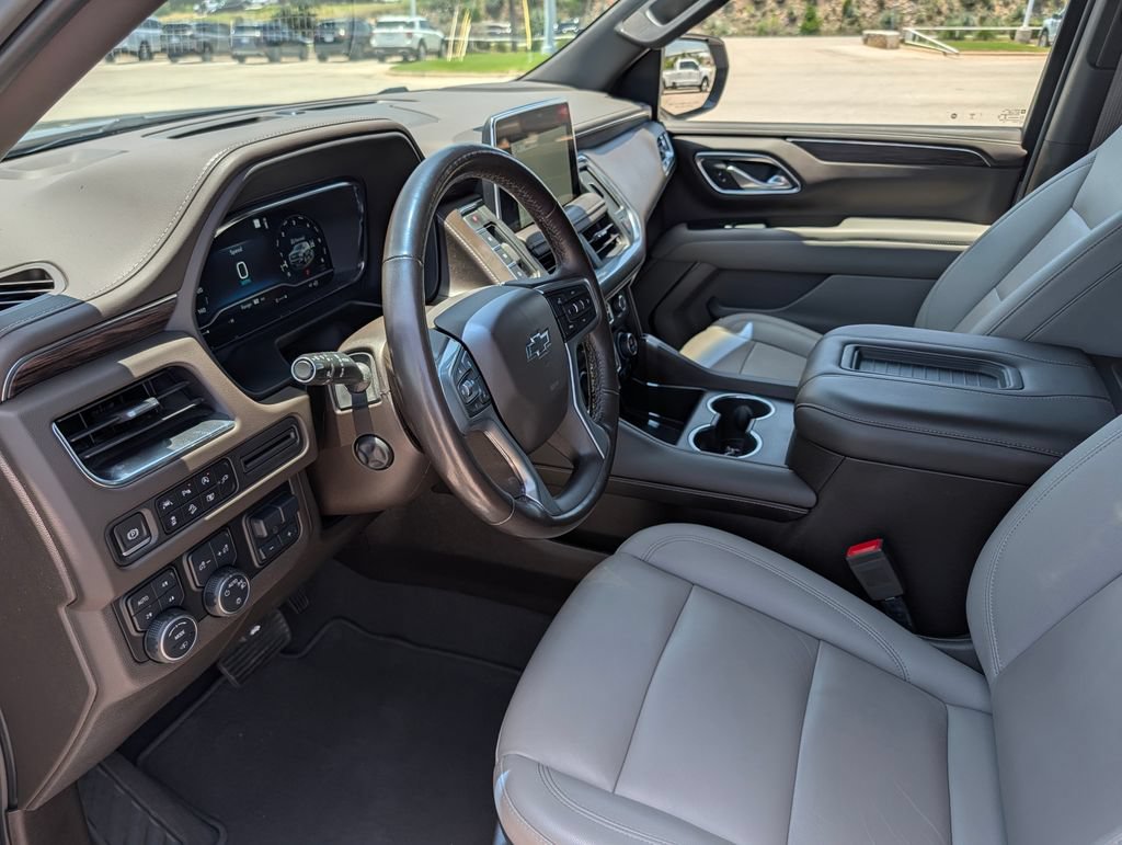 Used 2022 Chevrolet Tahoe Z71 w/ Z71 Off-Road Package AWD/4WD image 24