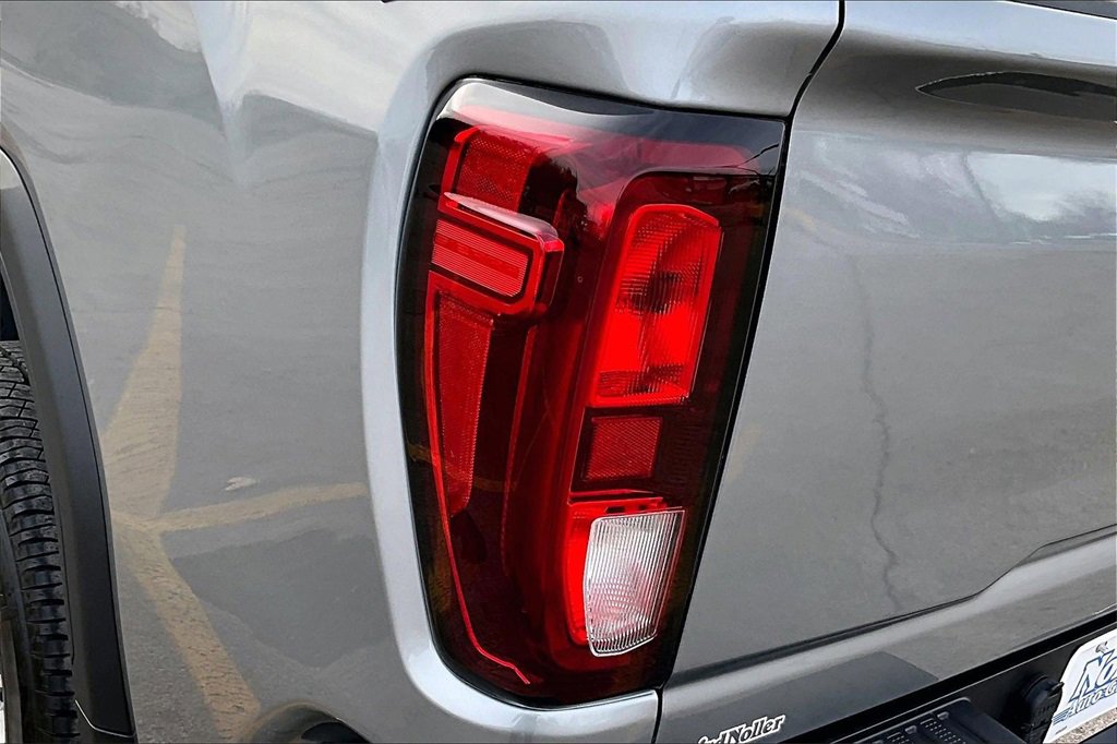 Used 2024 GMC Sierra 2500 Pro image 31
