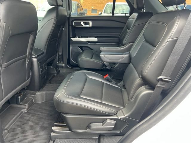 Certified 2024 Ford Explorer XLT w/ Equipment Group 202A AWD/4WD image 20