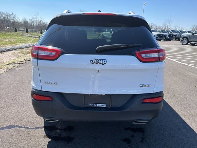 Used 2017 Jeep Cherokee Latitude w/ True North Edition image 7