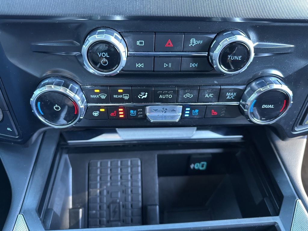 Certified 2025 Ford F250 Platinum image 44