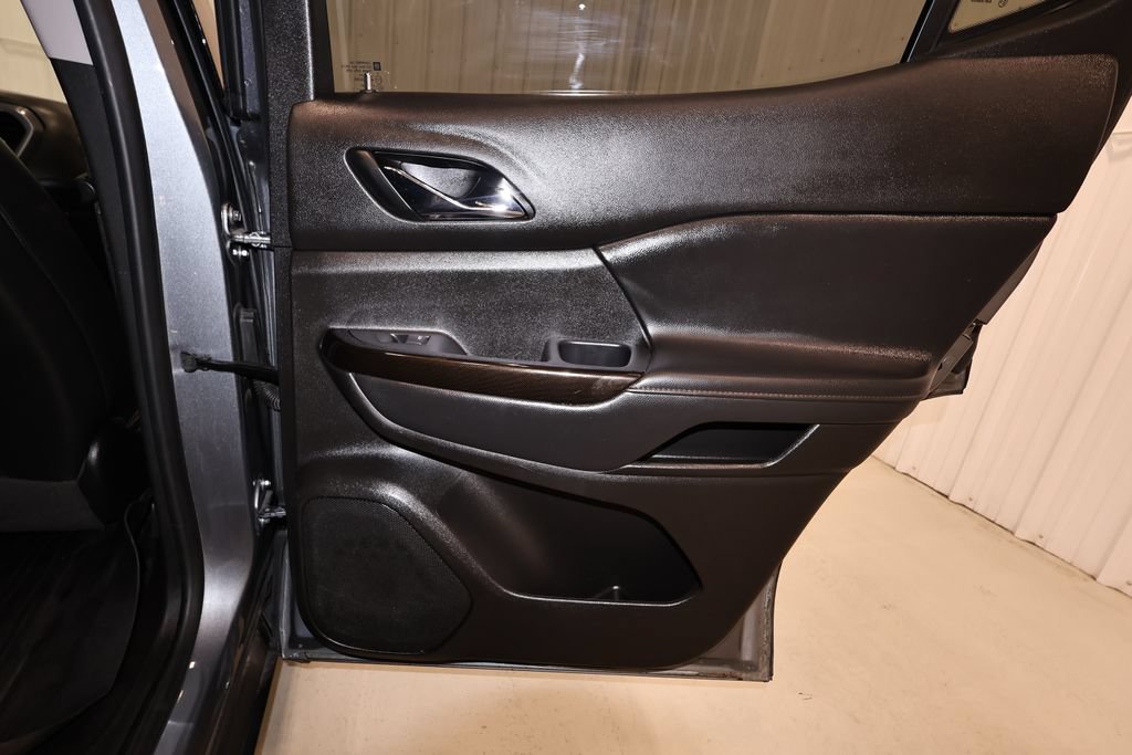 Used 2021 GMC Acadia AT4 w/ Preferred Package AWD/4WD image 19