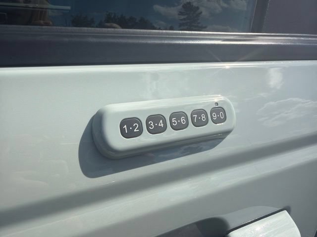 Certified 2022 Ford Bronco Outer Banks AWD/4WD image 12