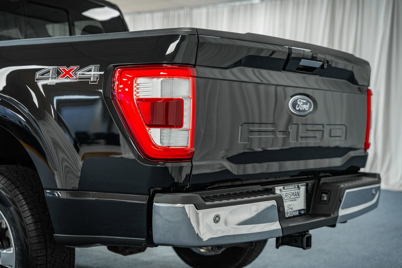 Certified 2022 Ford F150 Lariat w/ Equipment Group 502A High image 6