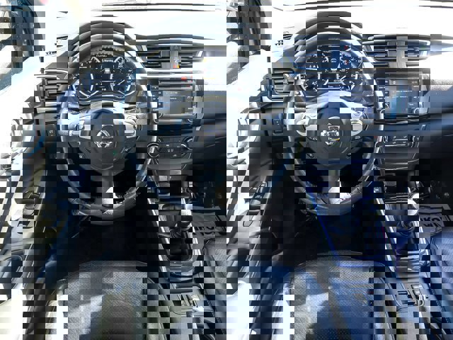 Used 2017 Nissan Sentra SR Turbo w/ SR Turbo Premium Package image 12