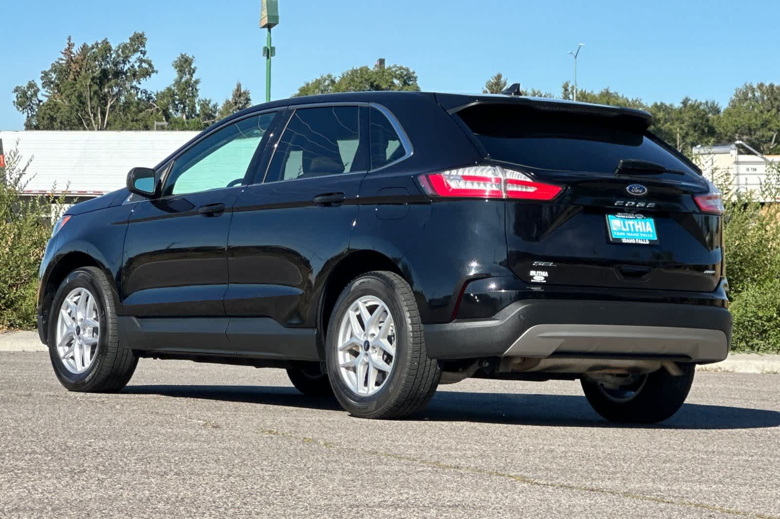 Certified 2024 Ford Edge SEL AWD/4WD image 6