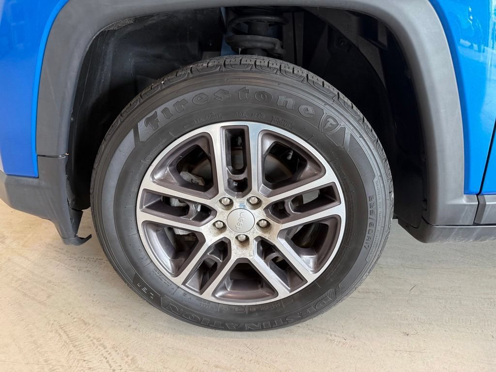 Used 2018 Jeep Compass Latitude w/ Popular Equipment Group AWD/4WD image 32