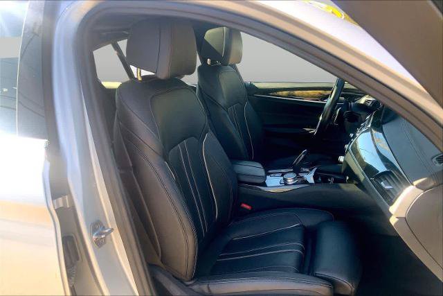 Used 2017 BMW 530i xDrive AWD/4WD image 8