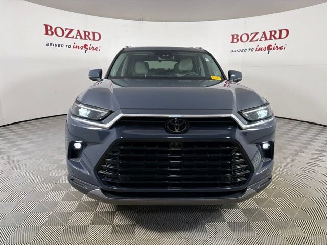 Used 2024 Toyota Grand Highlander AWD image 2