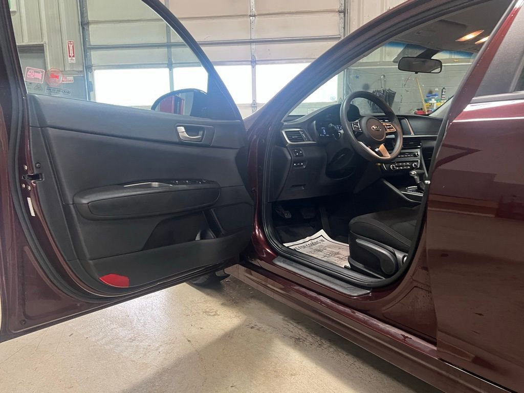 Used 2020 Kia Optima LX FWD image 15