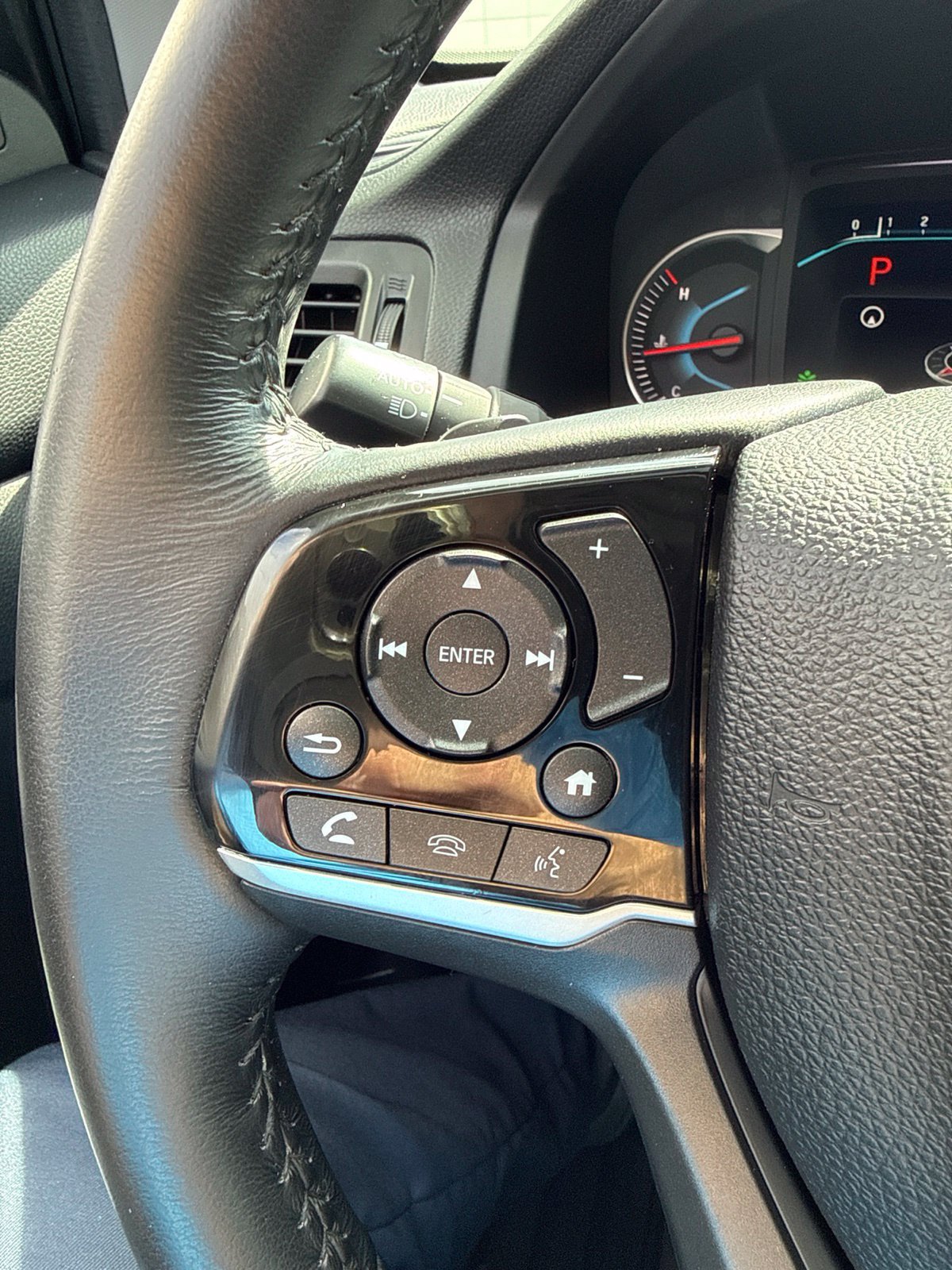 Used 2020 Honda Pilot Touring image 13