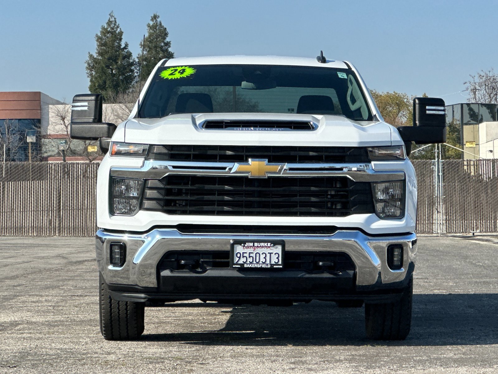 Used 2024 Chevrolet Silverado 2500 LT w/ Convenience Package image 9
