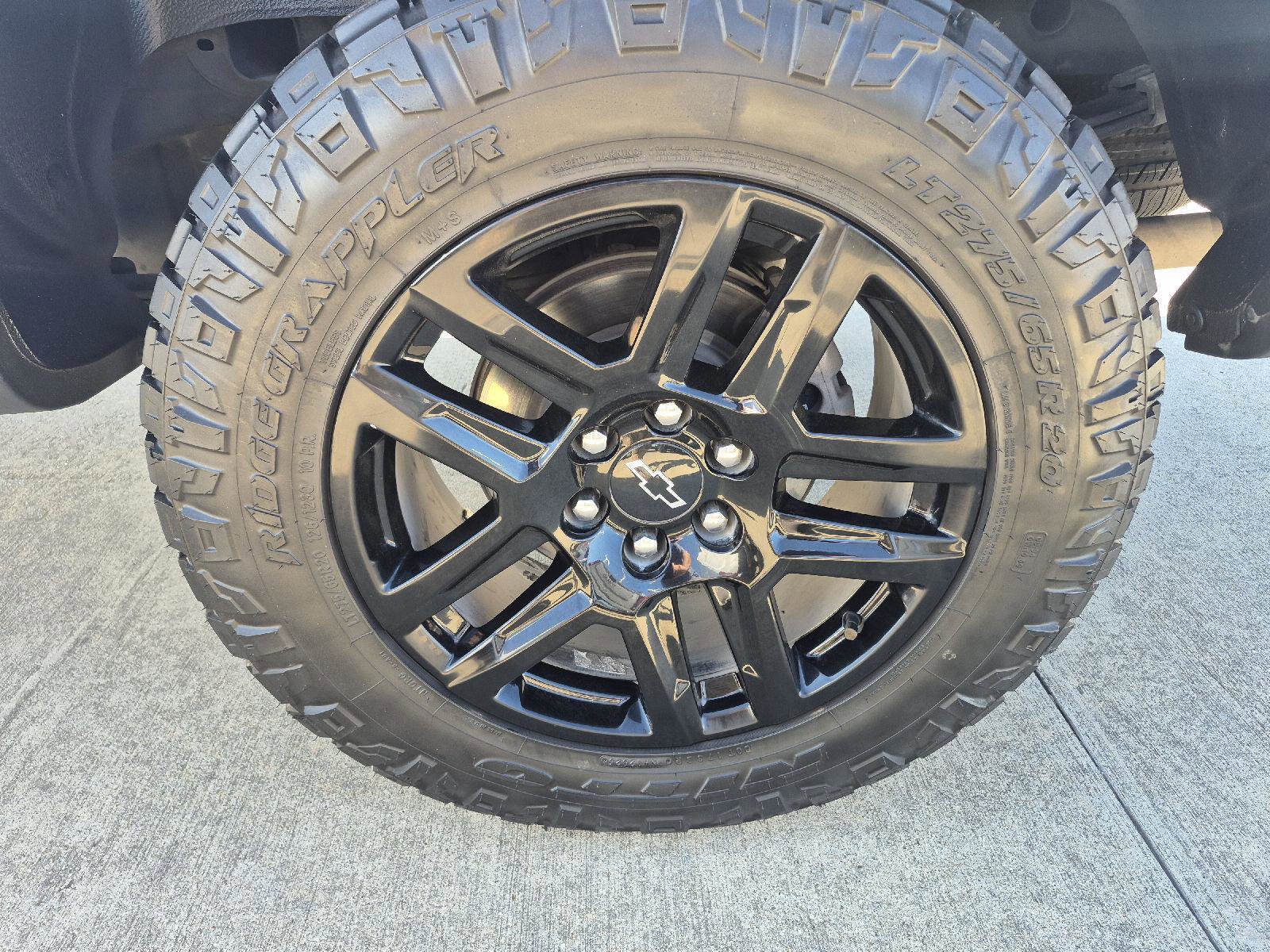 Used 2024 Chevrolet Silverado 1500 LT Trail Boss w/ Convenience Package II image 9