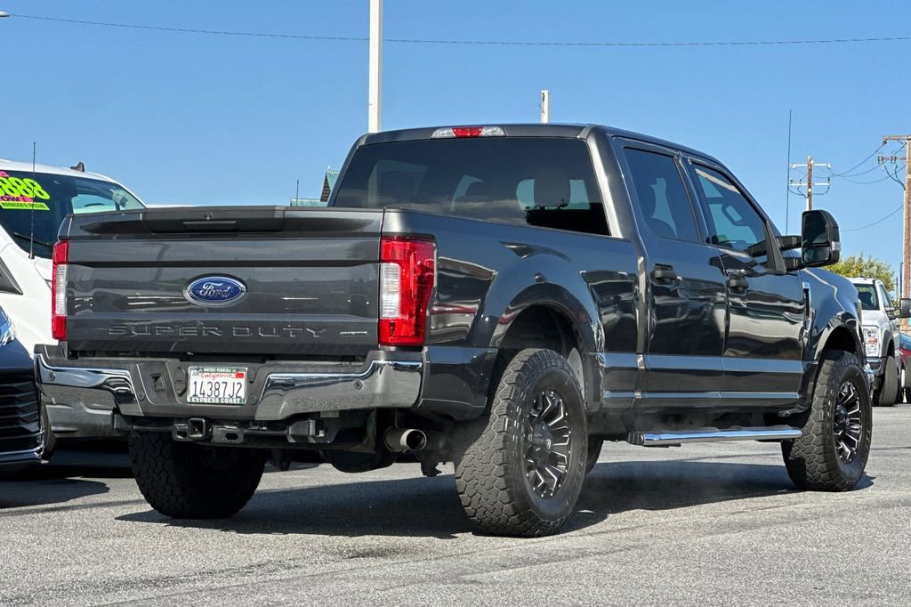 Certified 2017 Ford F250 XLT w/ XLT Value Package RWD image 3